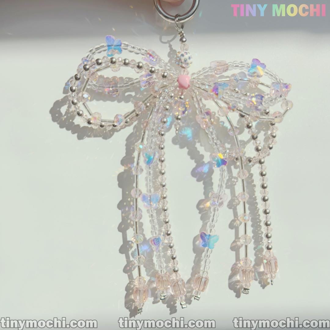 Pinky Crystal Bow Pearl Keychain – Elegant & Aesthetic Accessory for Bags, Keys and More - Tiny Mochi