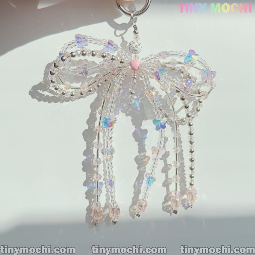 Pinky Crystal Bow Pearl Keychain – Elegant & Aesthetic Accessory for Bags, Keys and More - Tiny Mochi