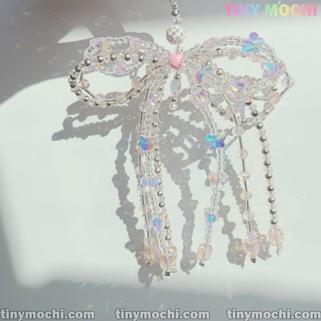 Pinky Crystal Bow Pearl Keychain – Elegant & Aesthetic Accessory for Bags, Keys and More - Tiny Mochi