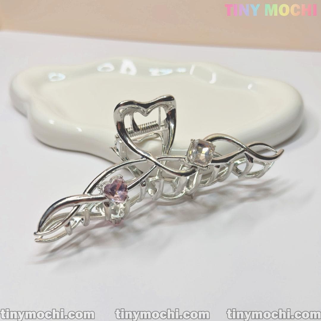 Silver Crystal Heart Hair Claw — Elegant Metal Hair Clip for Women - Tiny Mochi
