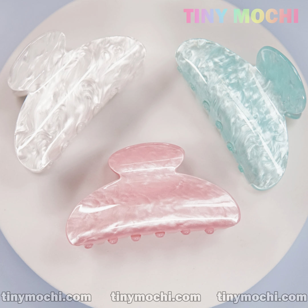 Multicolor Pearl Acrylic Hair Clips in White, Cyan, and Pink - Fashionable Hair Accessories