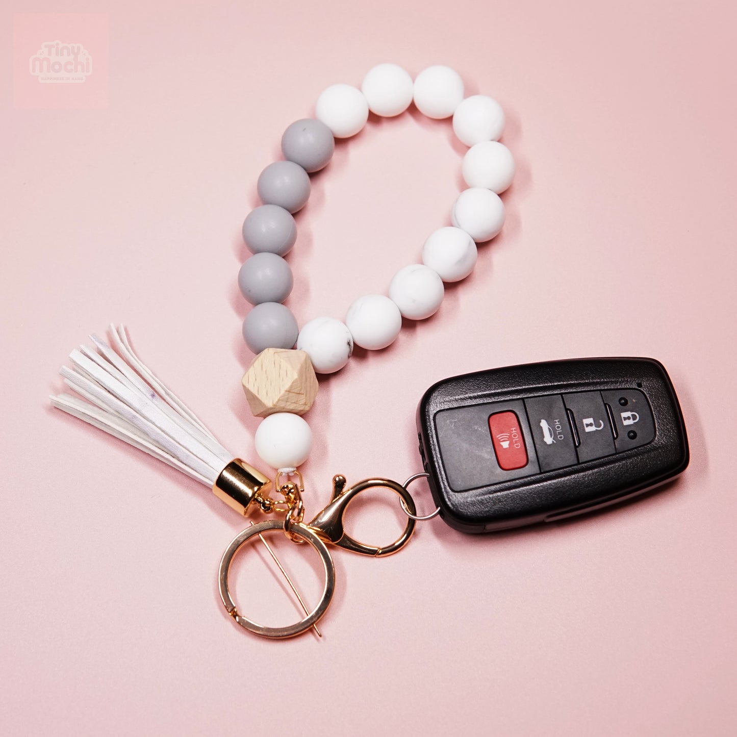 Elastic Silicone Bead Keychain Bracelet Wooden Beads Suede Circle Tassel Wristle - Tiny Mochi