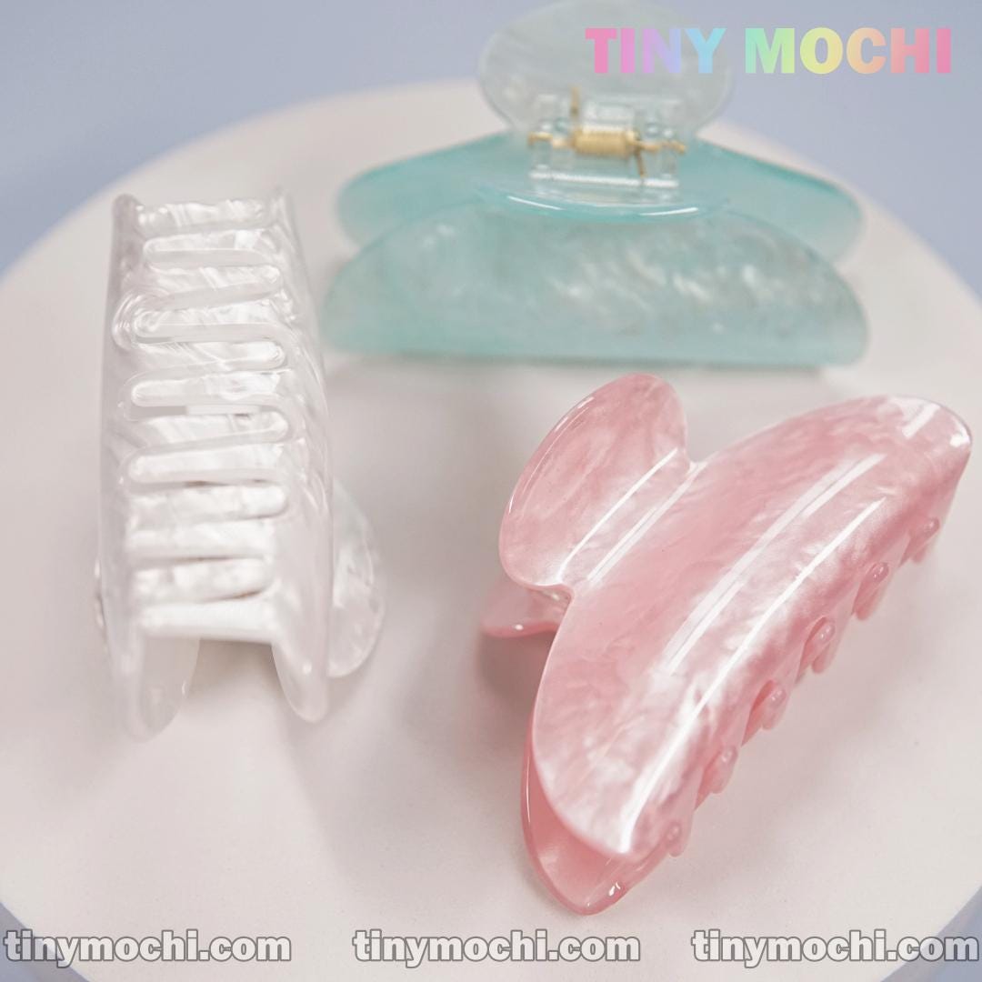 Glossy Pearl Effect Acrylic Hair Clip – Chic and Durable Hair Accessory for Women - Tiny Mochi