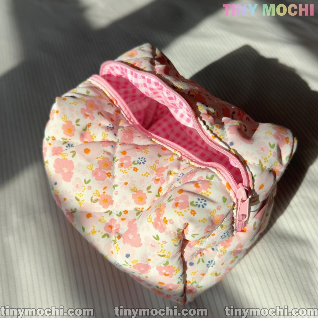 Floral Quilted Cosmetic Bag, Beauty Case - Coquette Quilted Pouch for Travel - 6.7" x 4.5" x 3.9" - Tiny Mochi