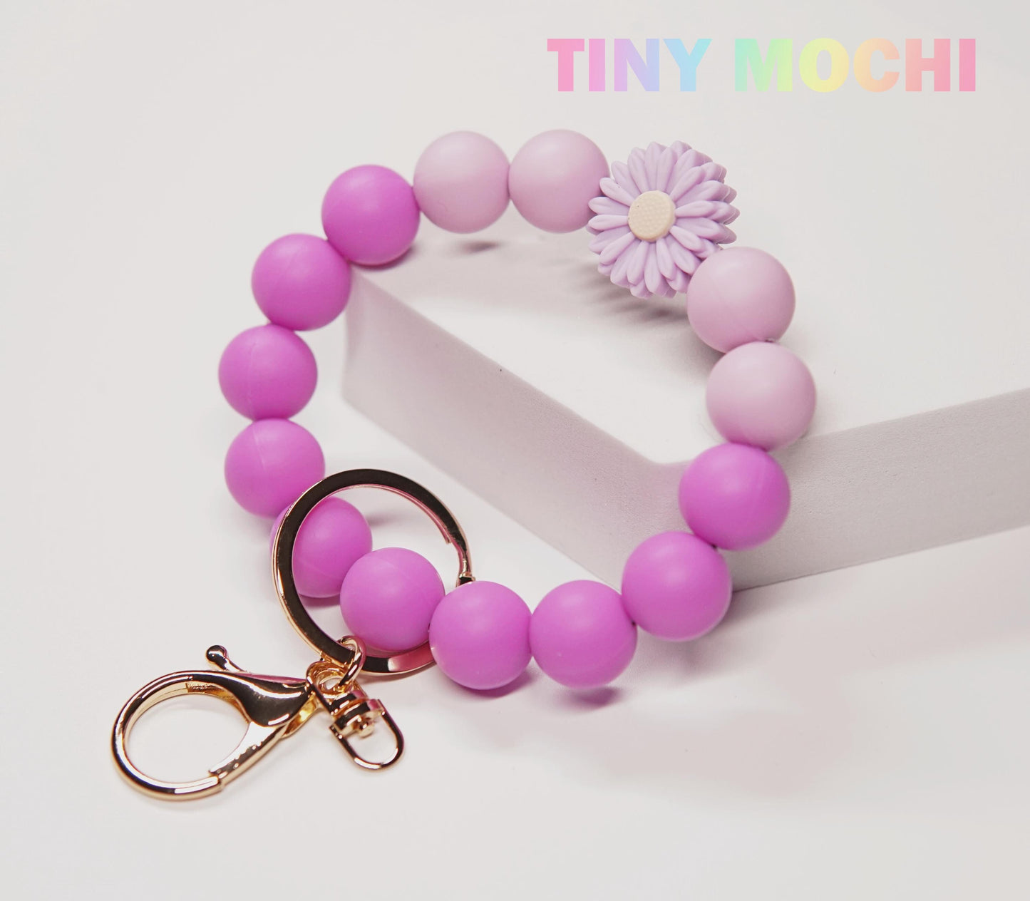 Cheerful Silicone Flower Keychain Bracelet - Ideal for Appreciating Special Women - Tiny Mochi