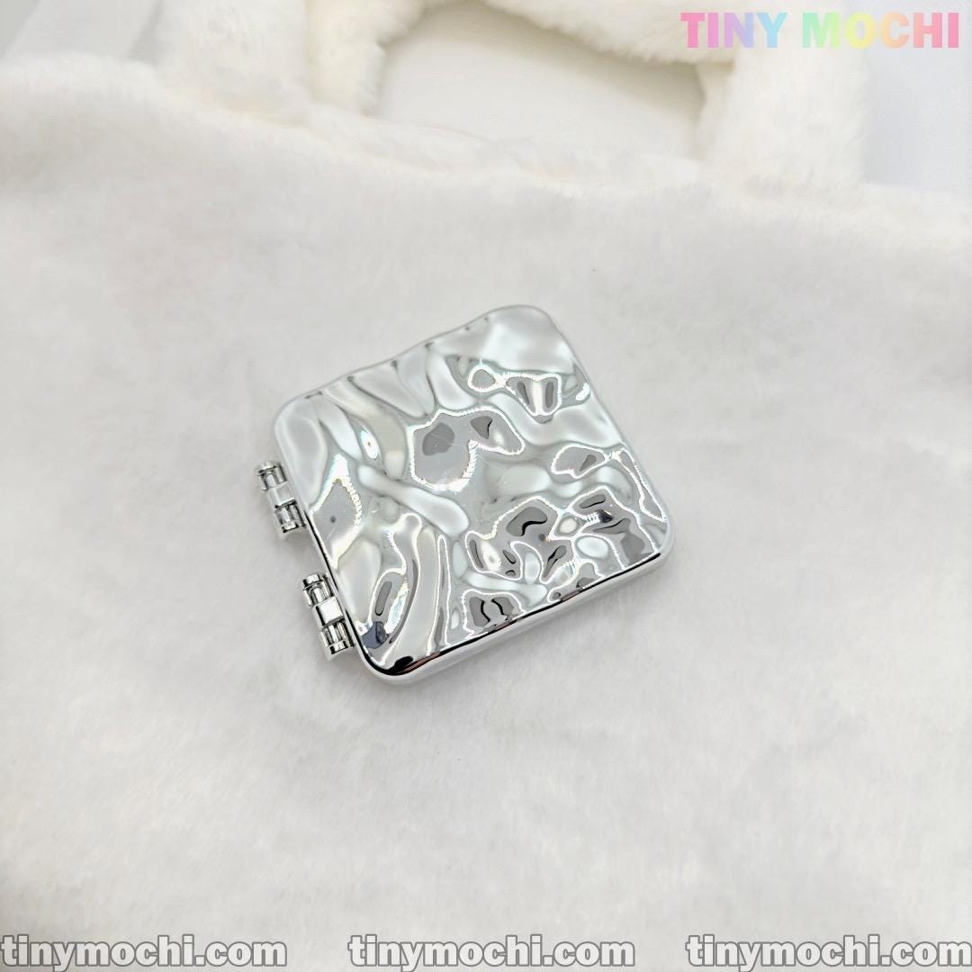 Metallic Mini Compact Mirror – Double-Sided Folding Mirror, Portable Y2K Aesthetic Makeup Accessory - - Tiny Mochi